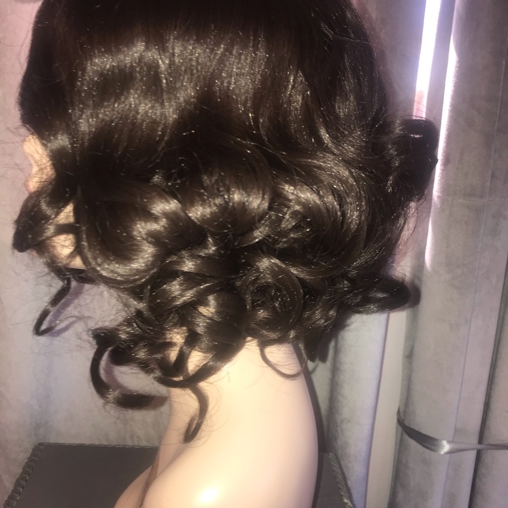Wig - Picture 2 of 5